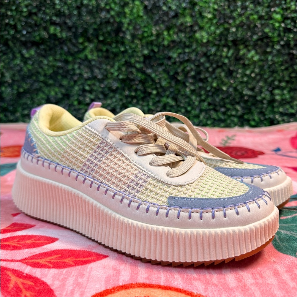 Stylish Women's Sneakers in Cream and Purple